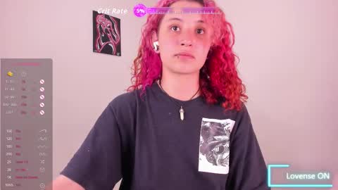 Valentina online show from 11-18-25, 03:34