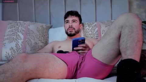 valenthinoking online show from 10-15-25, 03:50