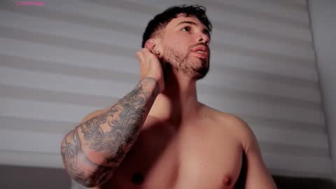 valenthinoking online show from 11-19-25, 03:17