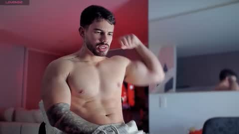 valenthinoking online show from 12-16-25, 05:23