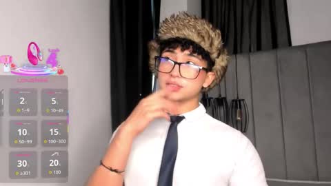 Valentin0 online show from 10-27-25, 11:58