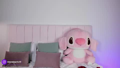 Snapshot of valentina69t chatting on 10-20-25, 02:39 Valentina Torres online show from 10-20-25, 02:39