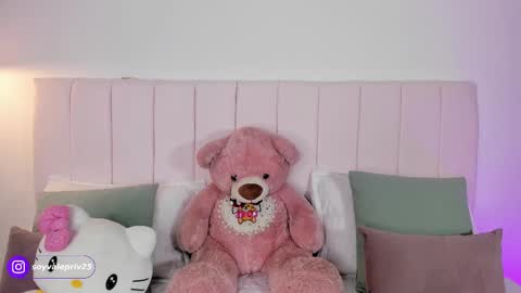 Snapshot of valentina69t chatting on 10-21-25, 11:49 Valentina Torres online show from 10-21-25, 11:49