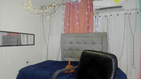 Valentina online show from 01-24-25, 04:16