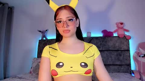 Snapshot of valentina_alba chatting on 01-25-25, 06:01 Valentina online show from 01-25-25, 06:01