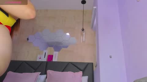 Velentina  online show from 06-11-26, 02:15