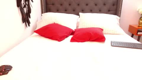 Valen Ferrer online show from 03-17-26, 10:57