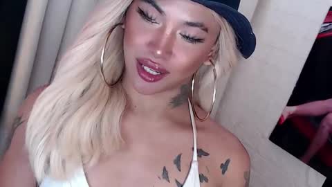 Amanda online show from 12-10-24, 06:54