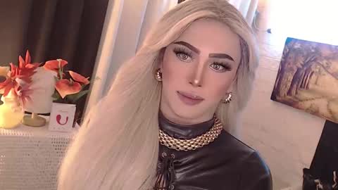 Amanda online show from 09-18-25, 02:02