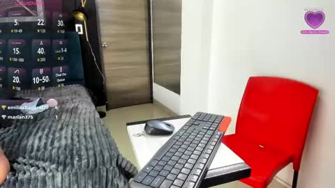 valentina_herrrera online show from 04-21-26, 05:28