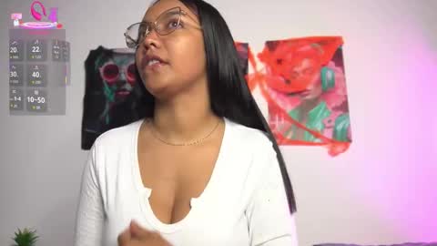 VALENTINA online show from 10-27-25, 11:03