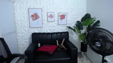 Valentina  online show from 01-24-25, 06:24