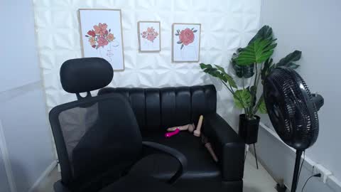 Valentina  online show from 02-12-25, 01:52