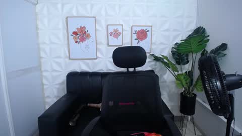 Valentina  online show from 03-03-25, 11:46