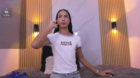 valentinaliux_ online show from 04-26-26, 11:30