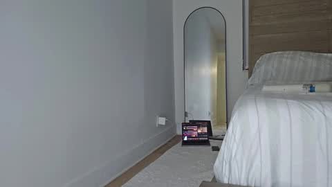 Valxoxo31 online show from 04-27-26, 01:58