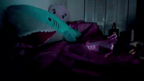 Tina Bates online show from 09-20-25, 07:04