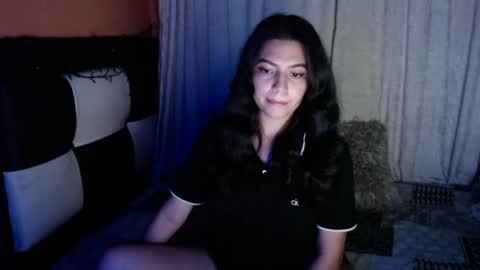 valentinasmith18 online show from 04-25-26, 12:24