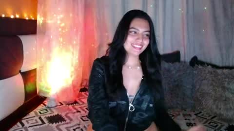Snapshot of valentinasmith18 chatting on 05-25-26, 01:33 valentinasmith18 online show from 05-25-26, 01:33