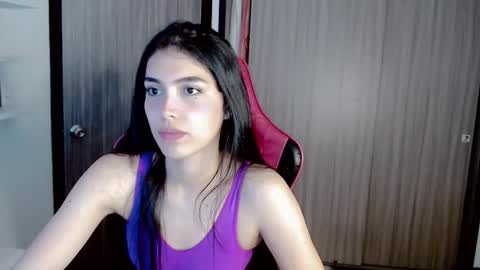 Snapshot of valentinasweet_ chatting on 11-02-25, 01:41 Valentina  online show from 11-02-25, 01:41