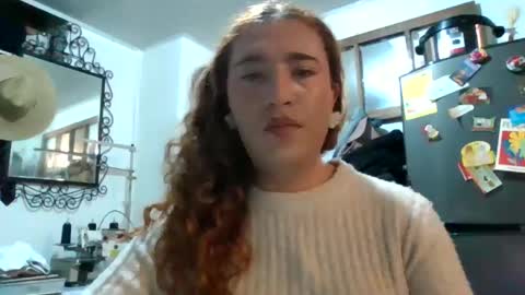 Snapshot of valentine_xo chatting on 03-04-25, 02:38 Val online show from 03-04-25, 02:38