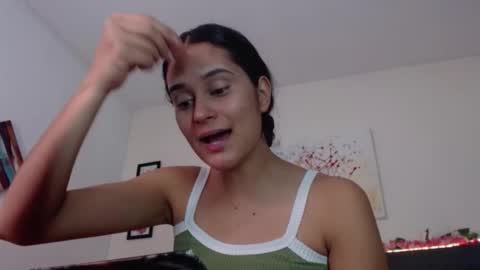 V A L E N T I N I online show from 10-24-25, 08:16