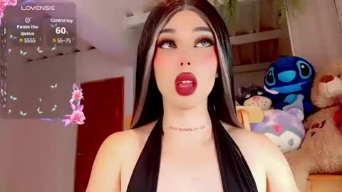 Snapshot of valentinne_marian chatting on 02-16-25, 07:37 Marian online show from 02-16-25, 07:37