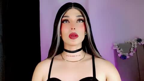 Snapshot of valentinne_marian chatting on 03-01-25, 10:45 Marian online show from 03-01-25, 10:45