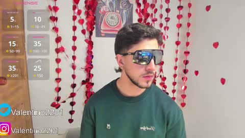 valentino online show from 02-22-25, 01:44