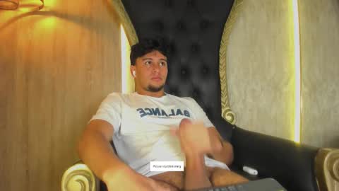 VALENTINO online show from 03-09-26, 06:56