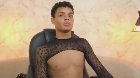 valentino_thompson online show from 09-20-25, 07:59