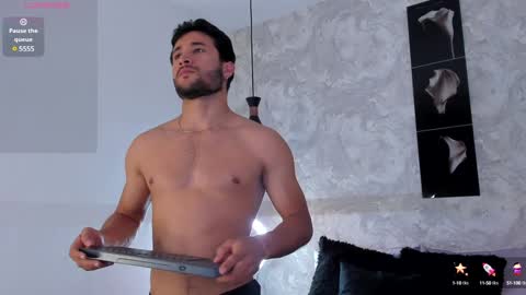 Valentino online show from 01-13-25, 05:44