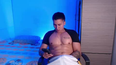 VALENTINO online show from 04-28-26, 12:31