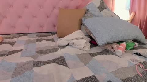 Snapshot of valentoro1 chatting on 01-27-25, 03:18 Vale Toro online show from 01-27-25, 03:18