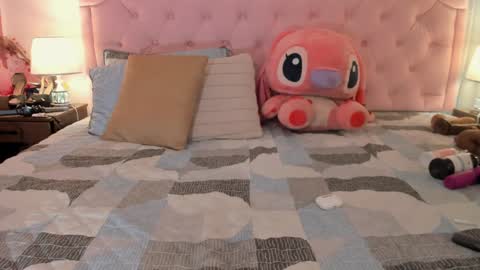 Snapshot of valentoro1 chatting on 01-30-25, 02:36 Vale Toro online show from 01-30-25, 02:36