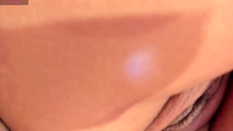 Snapshot of valentoro1 chatting on 02-23-25, 01:32 Vale Toro online show from 02-23-25, 01:32