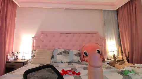 Snapshot of valentoro1 chatting on 10-30-25, 11:55 Vale Toro online show from 10-30-25, 11:55