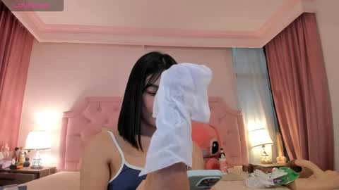 Snapshot of valentoro1 chatting on 11-10-25, 11:53 Vale Toro online show from 11-10-25, 11:53