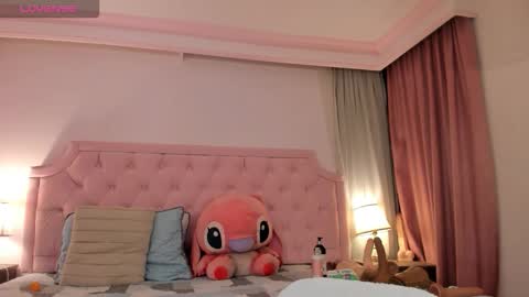 Snapshot of valentoro1 chatting on 11-21-25, 09:41 Vale Toro online show from 11-21-25, 09:41