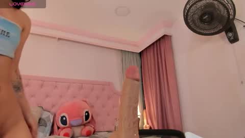 Snapshot of valentoro1 chatting on 11-23-25, 11:32 Vale Toro online show from 11-23-25, 11:32