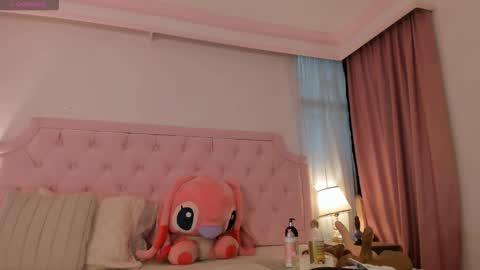 Snapshot of valentoro1 chatting on 12-01-25, 12:43 Vale Toro online show from 12-01-25, 12:43