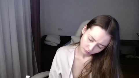 Snapshot of valents_cherry chatting on 02-12-25, 06:30 Valentina online show from 02-12-25, 06:30