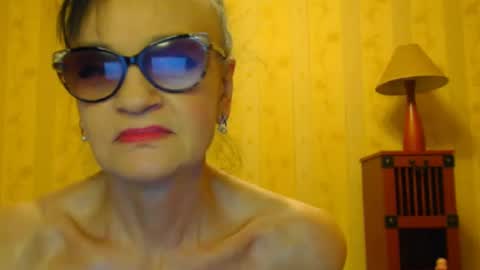 Snapshot of valenttijm3851 chatting on 02-22-25, 10:29 valentijm online show from 02-22-25, 10:29