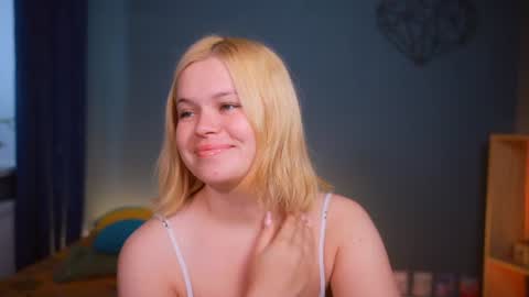 valeri______ online show from 07-09-26, 07:01