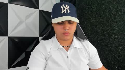 valeri_harpers4 online show from 03-21-26, 04:28