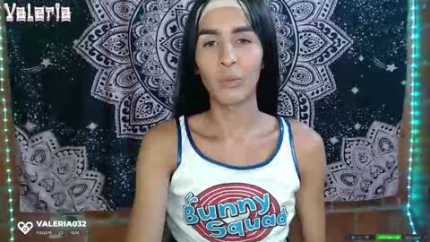Snapshot of valeria032 chatting on 09-25-25, 02:37 valeria online show from 09-25-25, 02:37