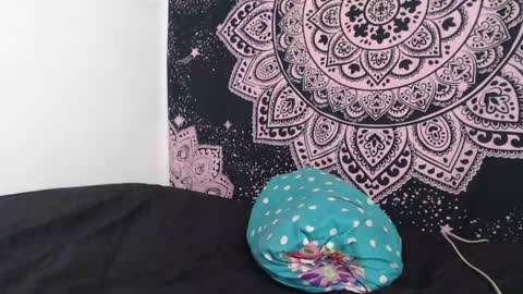 valeria online show from 04-13-26, 07:41