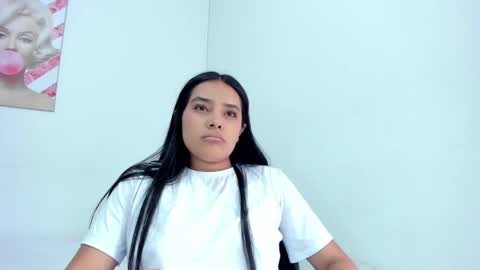valeria_miller69 online show from 04-23-26, 05:37