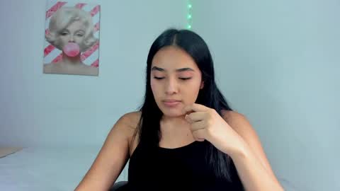 valeria_miller69 online show from 05-22-26, 02:44