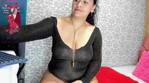 Costume lover online show from 04-04-26, 07:00